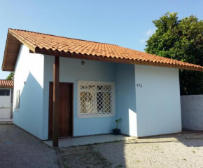 Casa Aconchegante, praia Cachoeira do Bom Jesus.